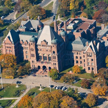 加拿大多伦多+蒙特利尔+魁北克城+渥太华10日9晚拼小团