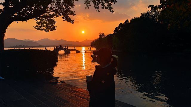 杭州涌金门游玩攻略简介,杭州涌金门门票/地址/图片/开放时间/照片/门票价格【携程攻略】