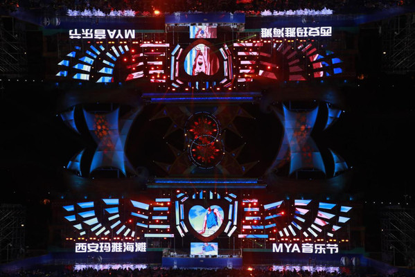 西安欢乐谷 最新深夜版本,玩过还能再来一次!