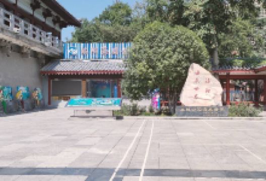 洛阳海底世界景点图片