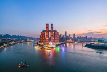 重庆两江游夜游【金碧系列/经典/精品游朝天皓月/星河可选】【种特色船型任选，满足不同喜好，轻松开启8D山城夜游】