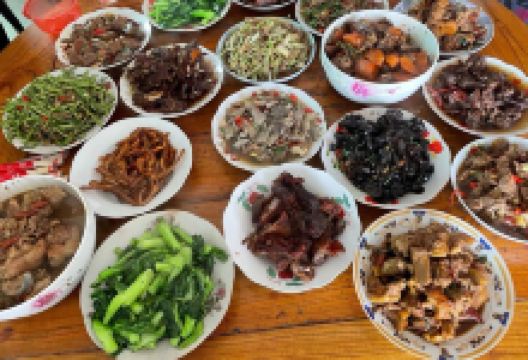 D'nyiru Garden美食图片