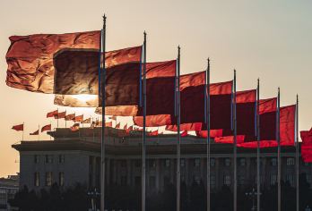 北京天安门广场一日活动观看庄严升旗仪式&可升级五环上门接【[服务保障]：专业导游讲解，真正线路，从景点建筑，历史等多维度深度体验】