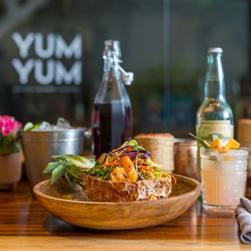 Yum Yum - By George餐厅图片