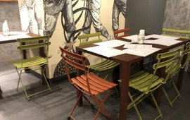 Le Caveau