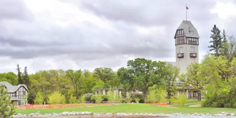 阿西尼博因公園