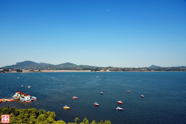 这里是碧波万顷的陆浑水库 也是朝晖夕阳的陆浑湖