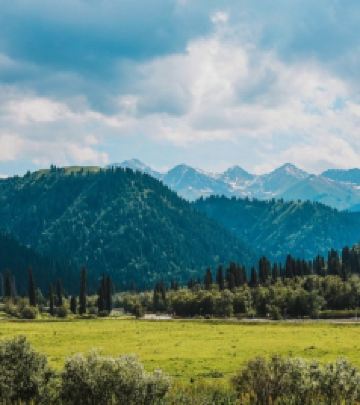 巩留游记图文-新疆伊犁河谷小众秘境，彩蝶巩留，有“氧”之行