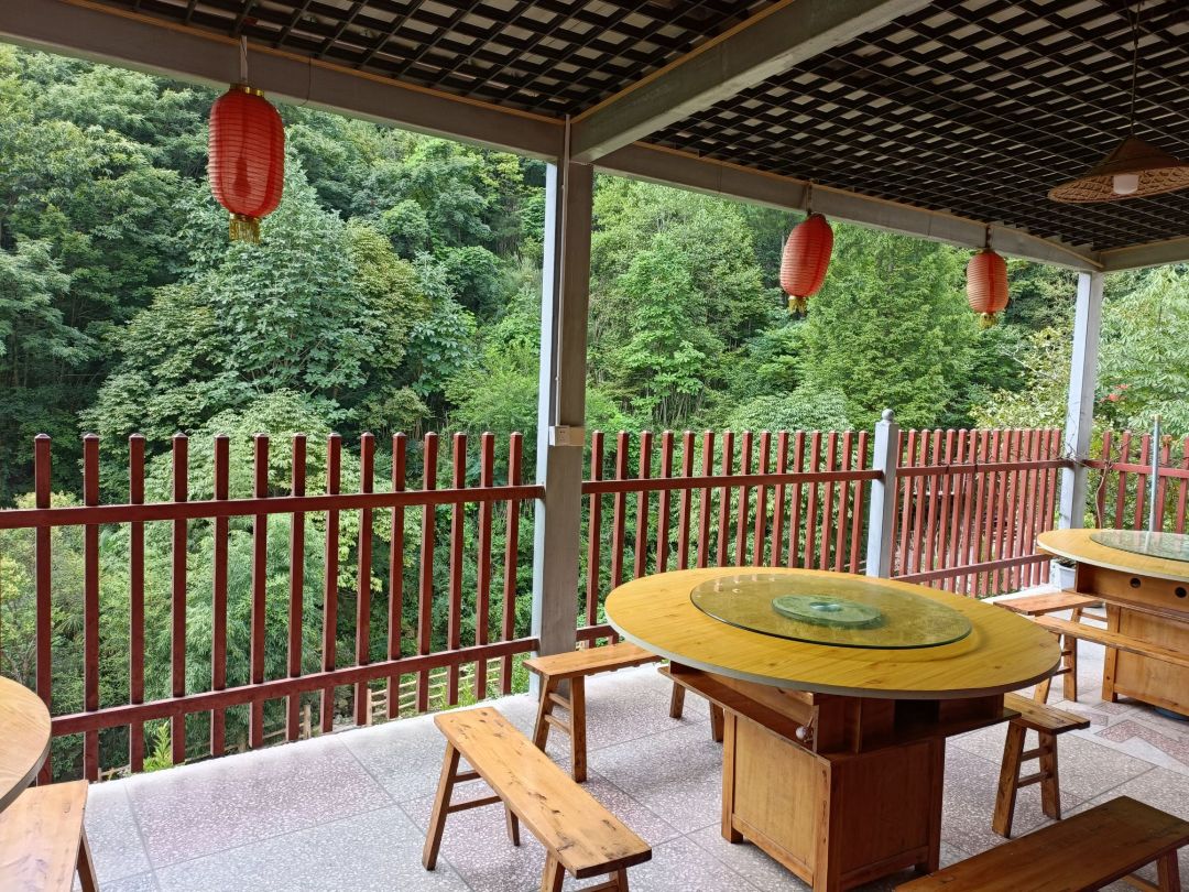 百鸟山莊餐厅图片