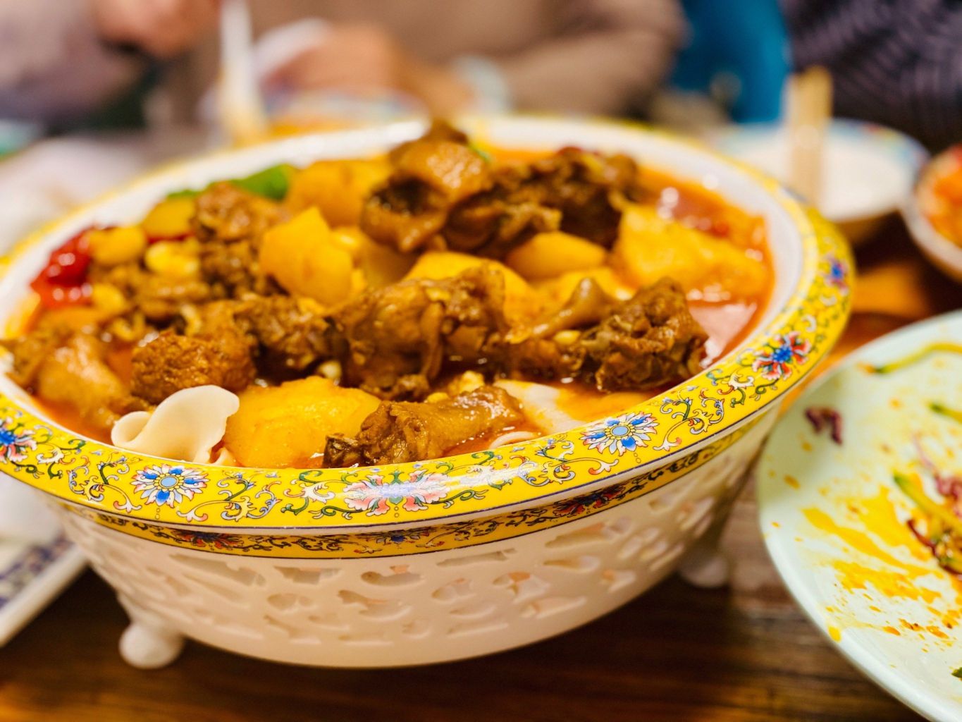 滩羊铺子南北疆特色汇(门头沟创始店)