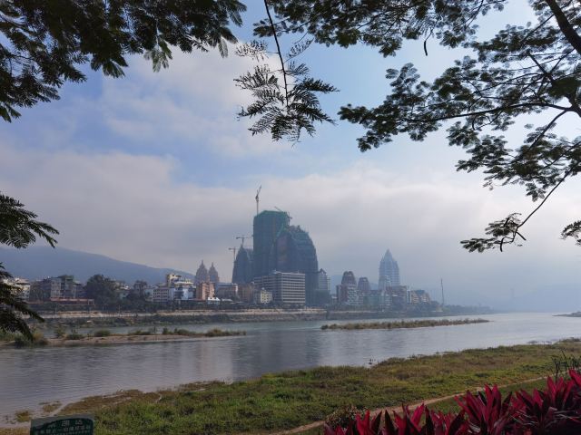 西双版纳滨江公园旅行图片 4