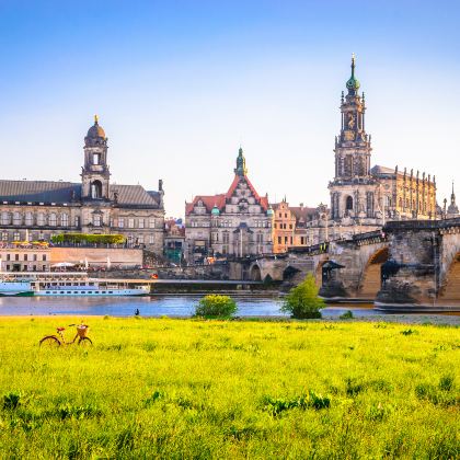 德国+捷克+波兰+匈牙利+奥地利11日10晚跟团游