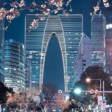 东方之门-苏州-熙熙攘攘