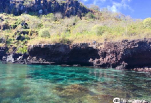 军舰鸟山景点图片