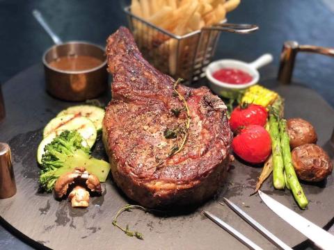 卓越铂尔曼大酒店·青荟海鲜牛排馆