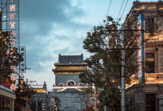 观澜湖华谊冯小刚电影公社(百年记忆公社)+海口火山口一日游【可承接公司、协会等团队团建定制策划】