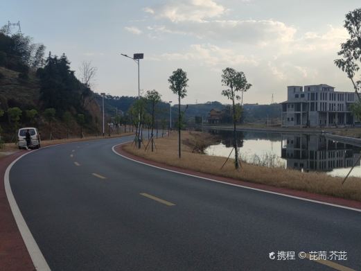 龙山湖