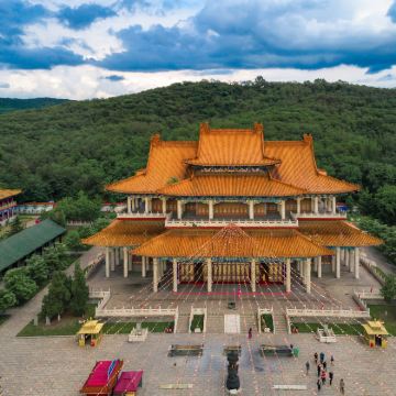 鞍山+玉佛山风景区+石头记千山大观园+千山+千山仙人台国家森林公园+钢美术馆+鞍钢集团展览馆5日4晚私家团