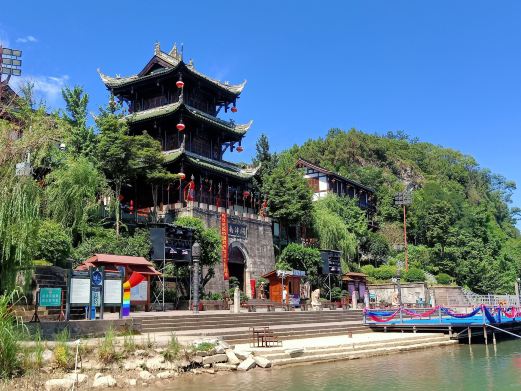连峰楼