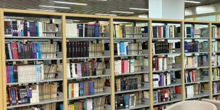 錫林郭勒盟圖書館