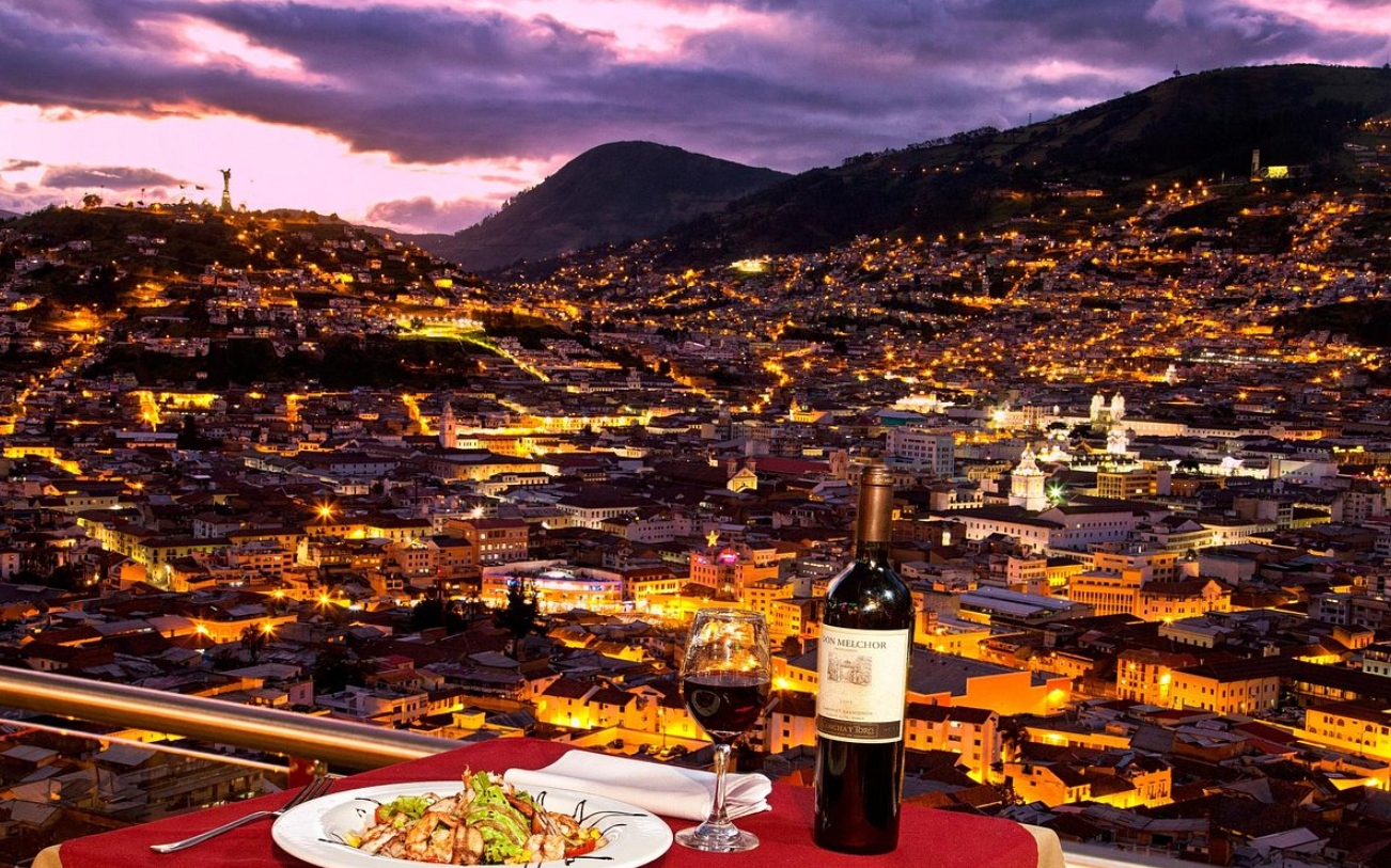 Vista Hermosa餐厅图片