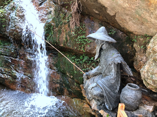 云台山风景区,来玲珑瀑布体验幽静安逸的生活