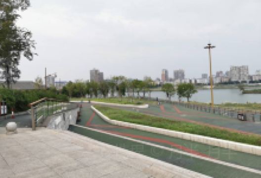 江东音乐广场景点图片