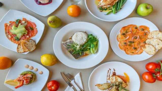 Basils Seafood Restaurant餐厅图片