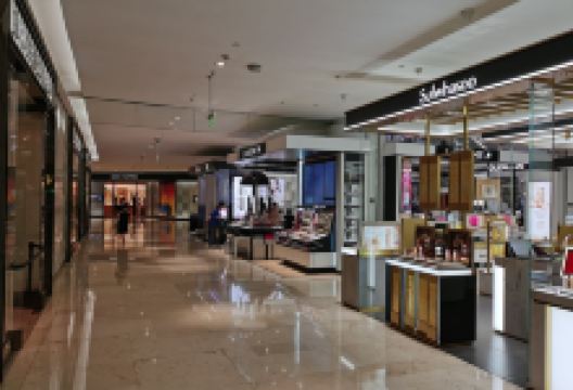 合肥银泰百货购物图片