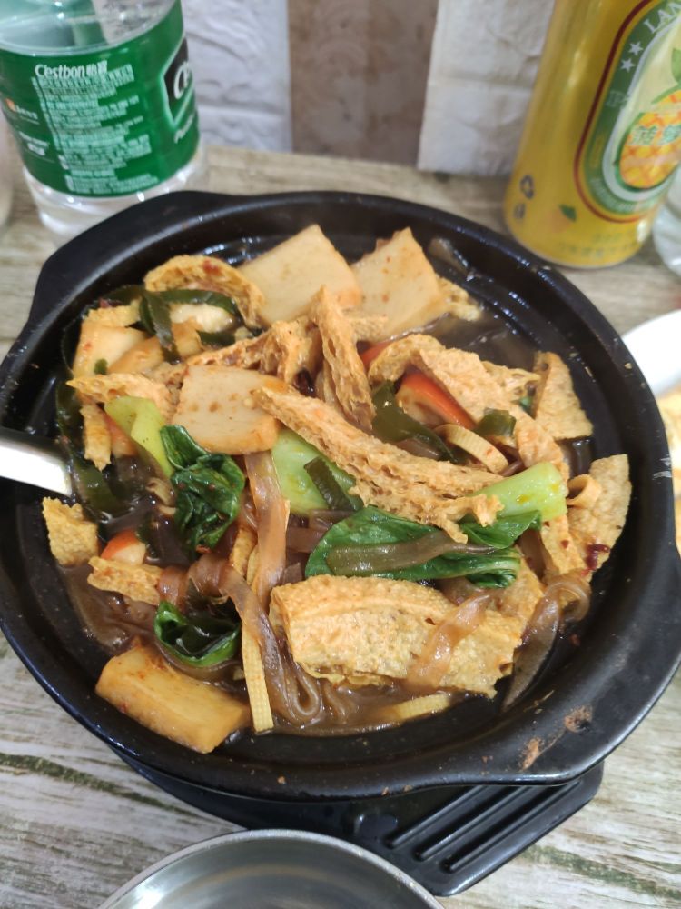 陈记鸡丁米线(长江路店)