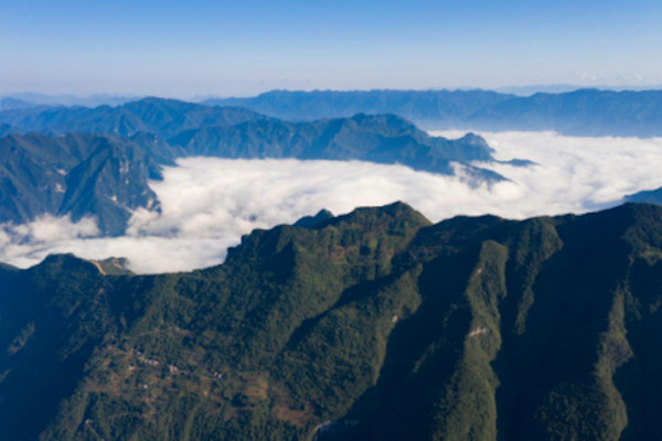 探秘巴山大峡谷，解锁21&amp;#176;C的清凉夏天