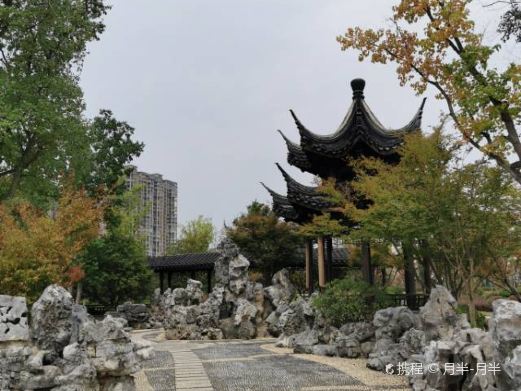 黄金江岸