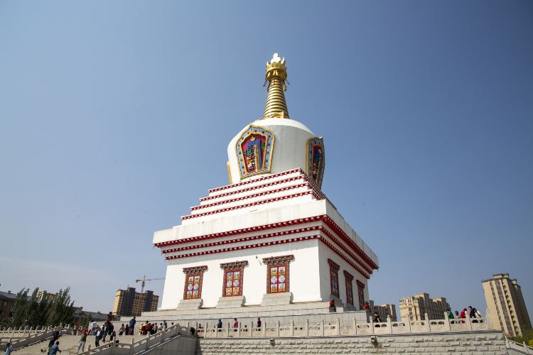 宝尔汗佛塔