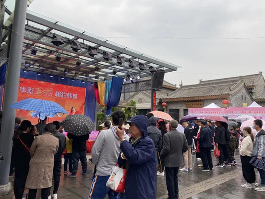 下雨也“疯狂”！五一的韩城古城实在是太好玩了！