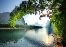 漓江风景名胜区-阳朔-红妆人Nefelibata