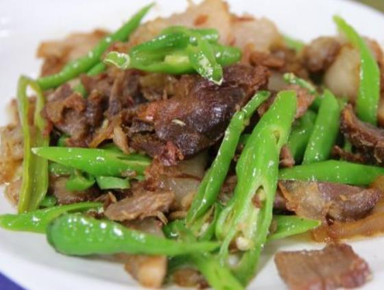 干老四雅鱼文化主题餐厅餐厅图片