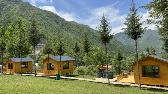 黃一合香巴拉生態旅遊風景區