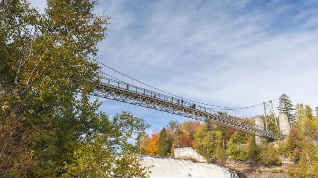 3-Day Canada Tour from Toronto·Montreal, Ottawa & Quebec | Parliament Hill and Montmorency Falls 