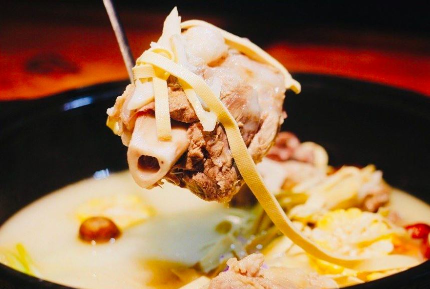 巴食骨煲(星光南路店)