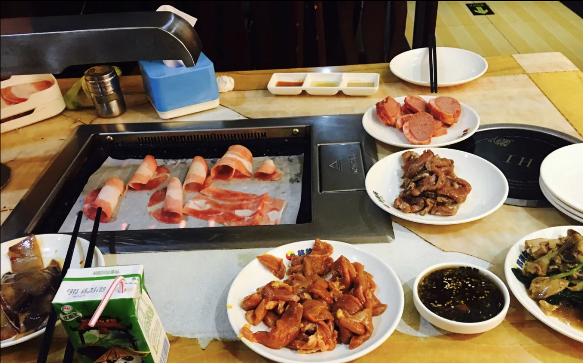 多乐汇自助烧烤(唐河店)