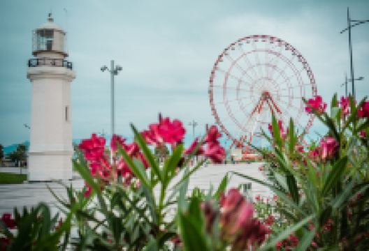 水上摩天轮景点图片