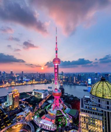 3日2晚 • 赴上海一場浪漫之約，登東方明珠攬江景，漫步外灘盡覽百年風華，豫園幽勝移步皆景