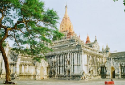 阿南达寺景点图片