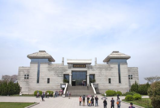 西安兵马俑+《复活的军团》【可丽山园/双景区票/兵马俑讲解】【[实惠划算]双景区套票，刷身份证快速入园，赠送兵马俑人工讲解+无线耳麦使用。】