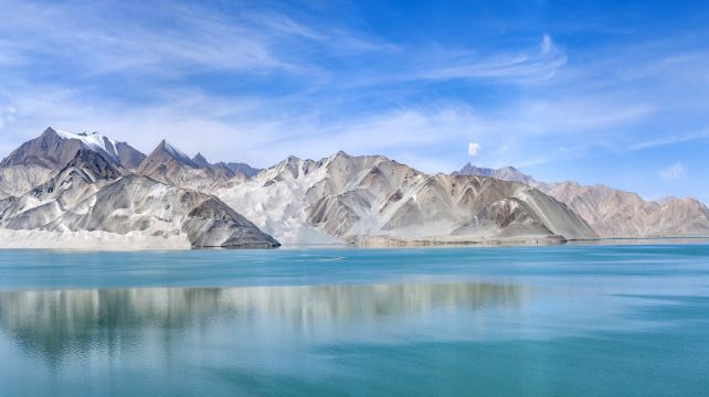 11-Day China Xinjiang Discovery Private Tour from Kashgar· Taxkorgan, Hotan, Kuqa, Turpan and Urumqi丨Baisha Lake, Tianchi Lake and Desert Highway