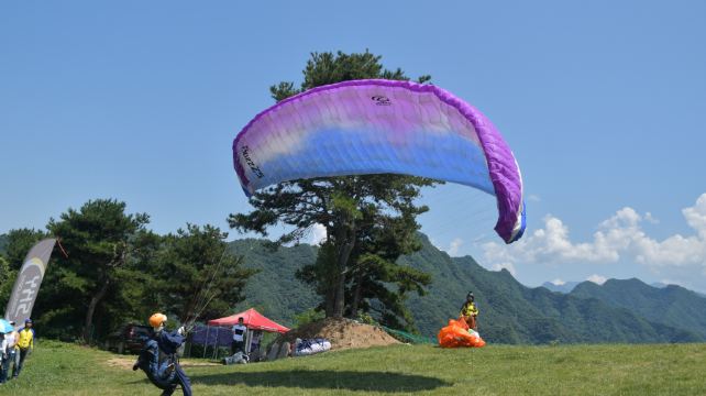 楼观滑翔伞训练基地