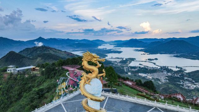 云上龙隐山旅游度假区