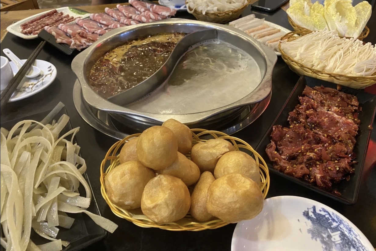 辣翻天九宫格老灶火锅(老广场店)餐厅图片