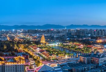 西安博物院+西安城墙+大雁塔一日游【15人小团丨西博含讲解】【[甄选讲解]西安博物院含讲解，文物故事化+诗词典故+冷知识揭秘拒绝走马观花，让您听懂长安千年。】