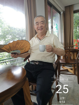 北高峰上四小时:看点啥